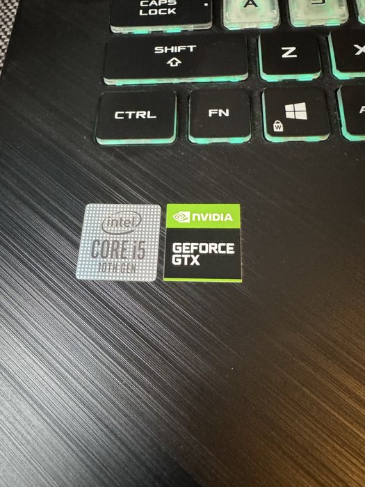 Asus Rog Strix 15, Intel i5 Nvidia GeForce Gtx 1650 Ti