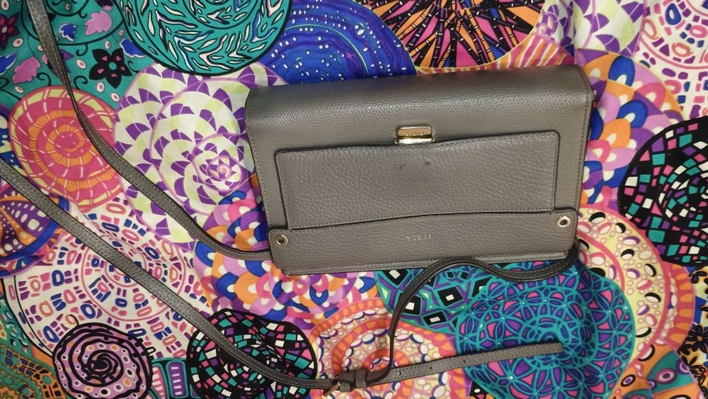 Малк  чанта а фурла furla