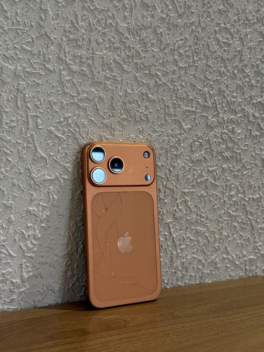 Iphone 11 в корпусе 17