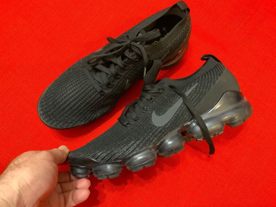 Nike air max-оригинални маратонки 46 размер