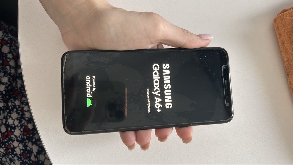 Самсунг галакси а 6+