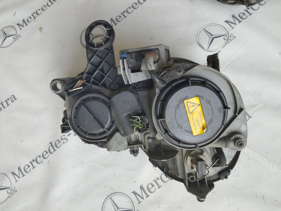 Xenon Фарове за Mercedes CLK W 208