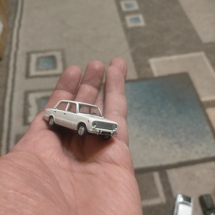Модель ВАЗ 2101 масштаб 1:64