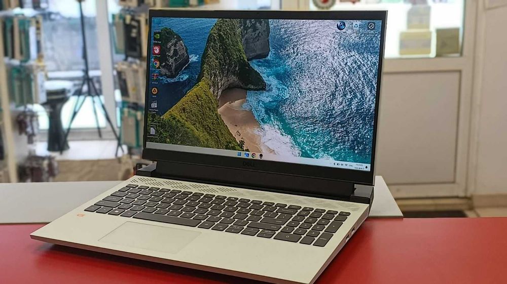 Лаптоп Гейминг DELL G15 5525 Топ Цена!!!