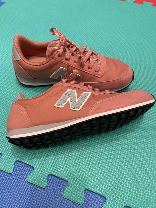 New Balance 410 dama roz prafuit 37,5 (24 cm brant)