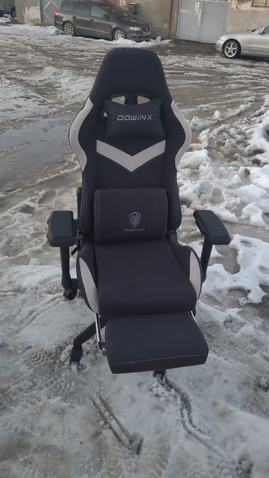 Vand scaune de birou de gaiming cu vibratii in perna si suport