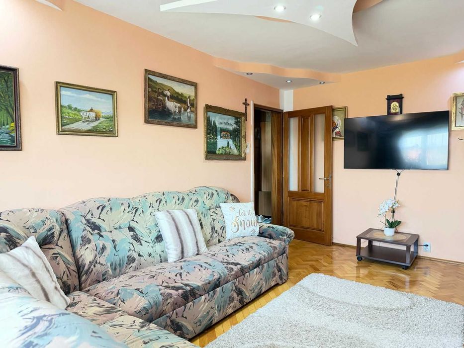 Apartament 3 camere Leonardo Da Vinci/Nufarul Decomandat
