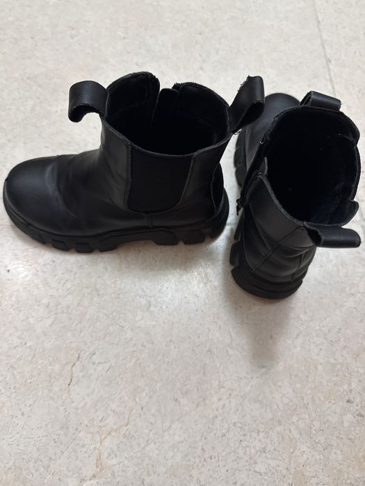 Продам детские сапоги кожа