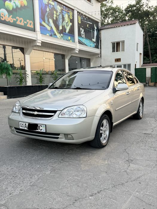 Lasetti aftomat luyk 1,8 mator