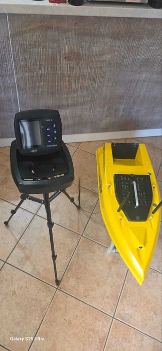 Продавам лодка Охлю-Бохлю GPS Autopilot+Lucky Sonar