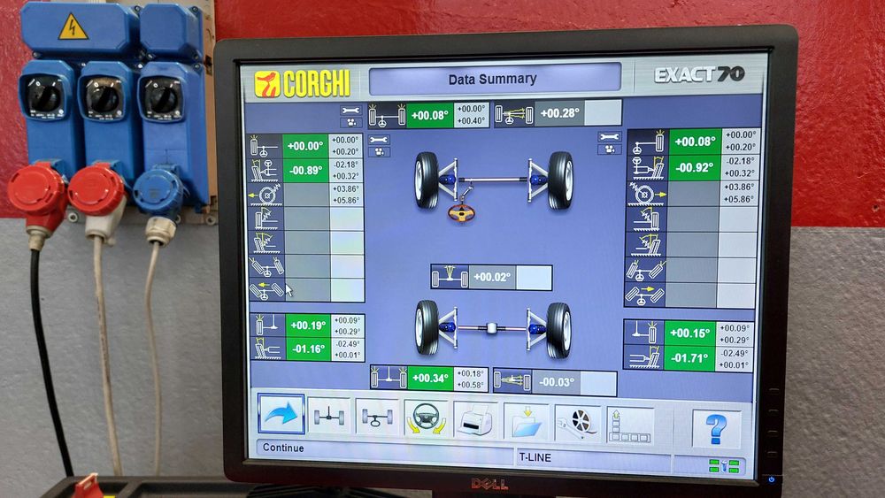 CORGHI - EXACT 70 Plus  стенд за регулиране на предед и заден мост