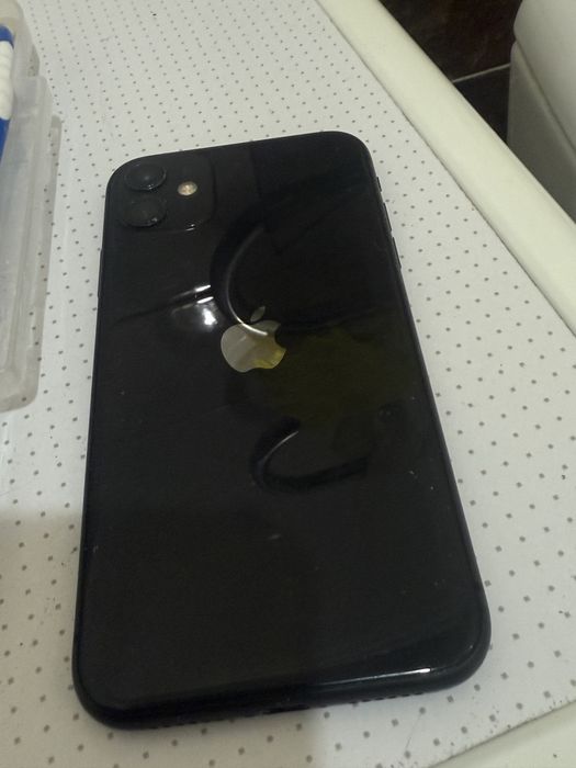 Iphone 11, 70 000 тенге продается