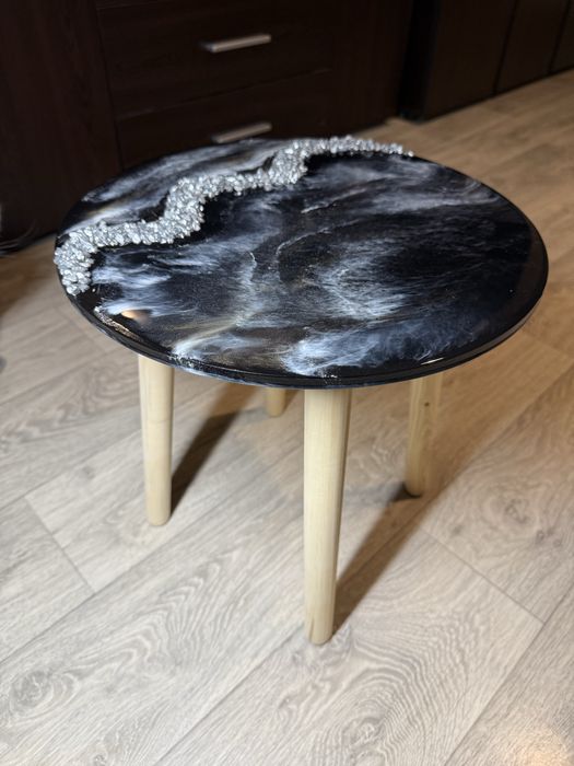 Маса холна с епоксидна смола