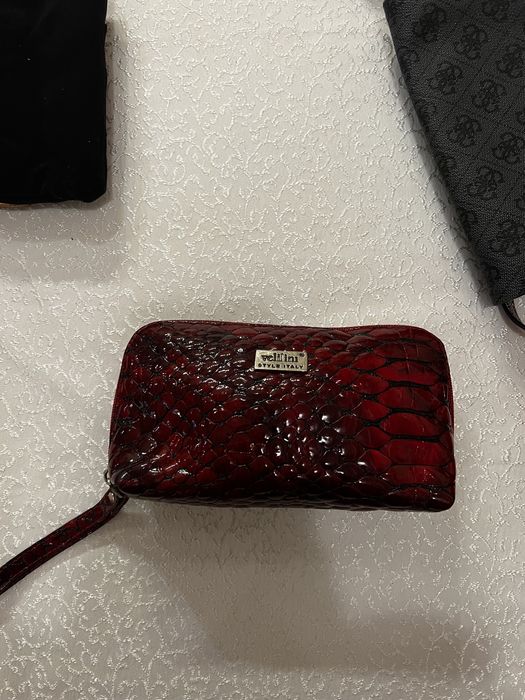 Продам разные сумки и кошельки по 5000