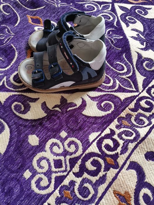 Продам обувь ортопедические