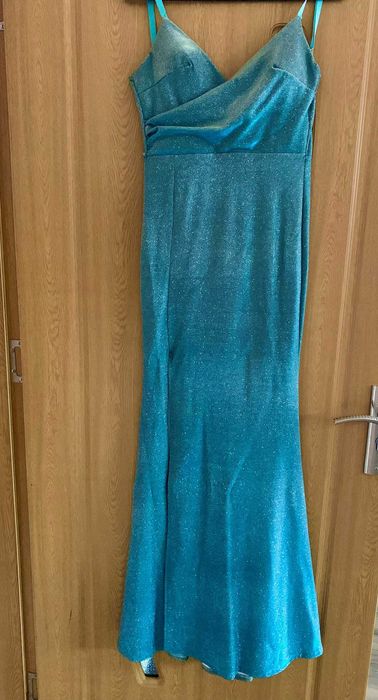 Ефектна рокля Елегантна дълга рокля с брокат