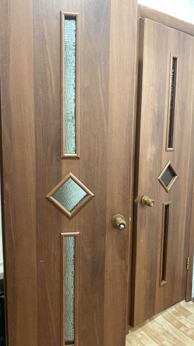 Есіктер сатылады.