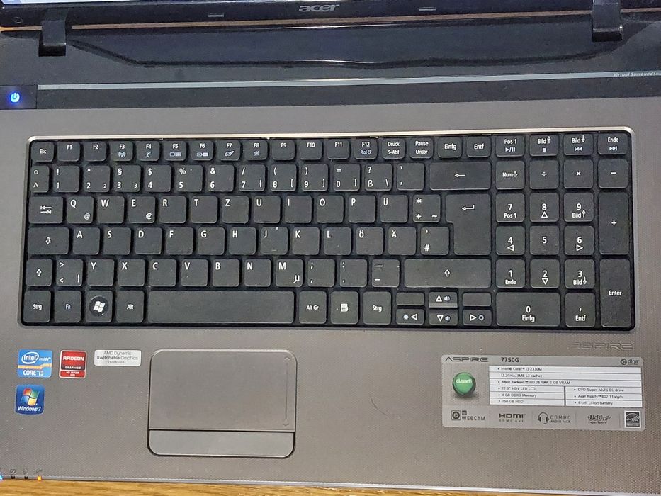 Laptop Acer 17.3 i3 2350M 2,3Ghz, 4GB, 240GB SSD +320GB HDD, HD 7670M 1GB, Win10, Office 2024