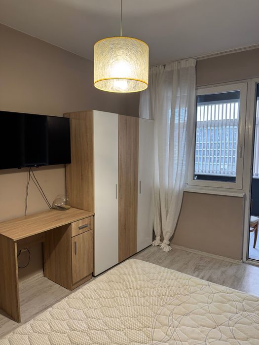 Дава се под наем Тристаен апартамент в Варна, Младост 1 - 120 кв.м за 720 € - Снимка #14