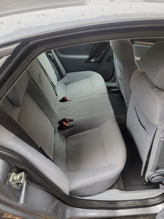 Опел Вктра С 2.0 DTI с десен волан