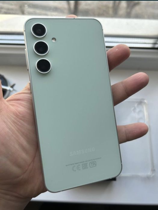 Смартфон Samsung S23FE 128GB