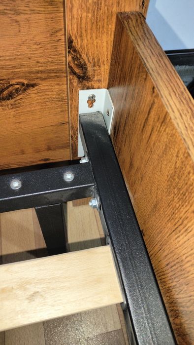 Кровать полуторка из дерева (массив)