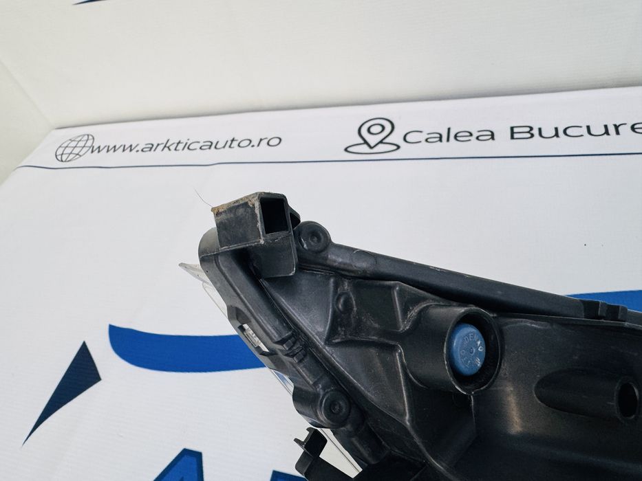 Far dreapta led Nissan Juke dupa 2014 cod 26120-BV81J