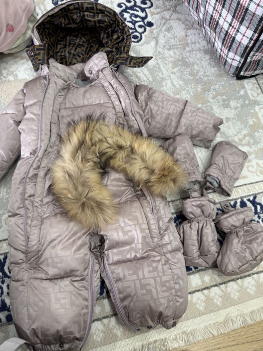 Зимний комбинезон для ребенка