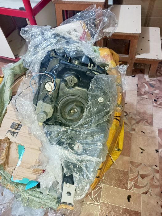 Nissan Note Фара левая  Ниссан Нот