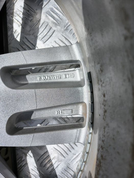 Джанти с гуми за VW amarok