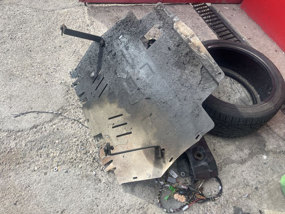 Scut metalic motor passat b6
