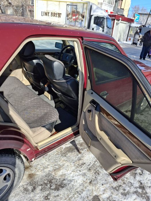 Мерседес Benz . Простой