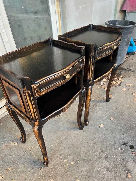 Noptiere baroc,recent restaurate!