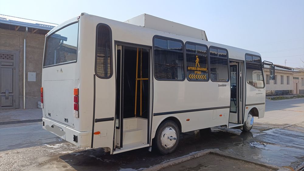 Isuzu avtobuz np 21  sotiladi yili 2016