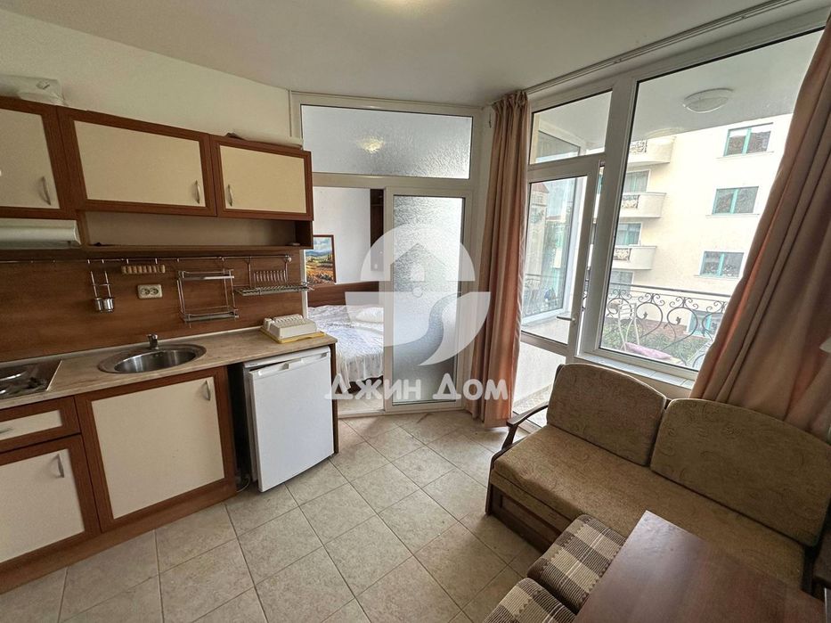 Продава се Едностаен апартамент в к.к. Слънчев бряг - 35 кв.м за 1400 €/кв.м - Снимка #2