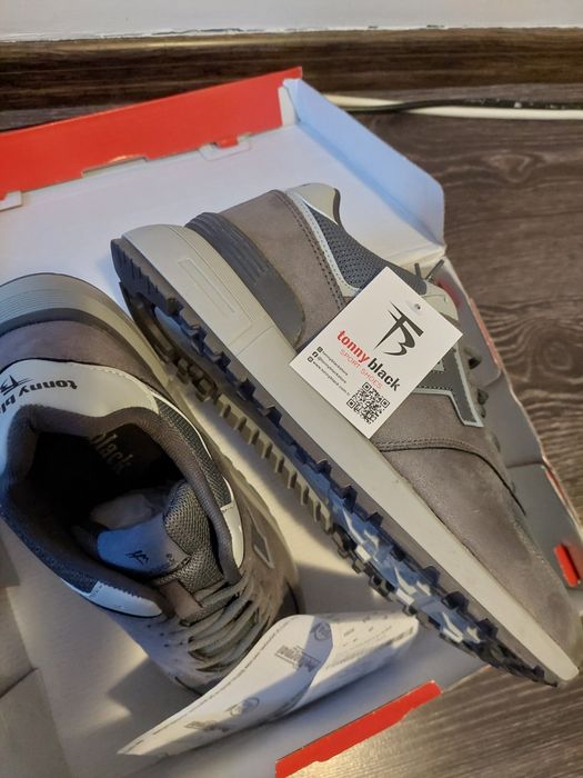 Oferta Adidașii Bărbați Tonny Black Noi Nr 42 calitate foarte bună