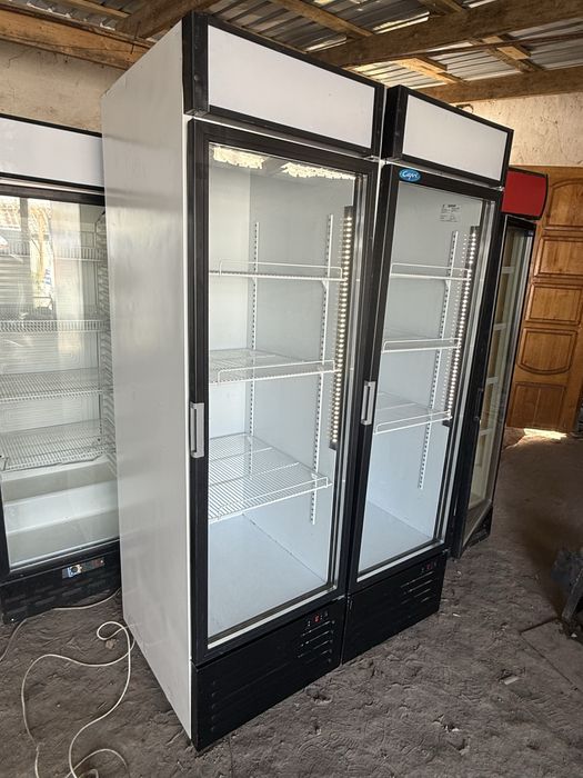 Витринный холодильники