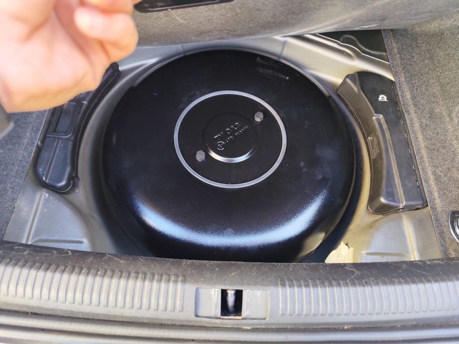 Audi A4 motor 2000 benzină impecabil