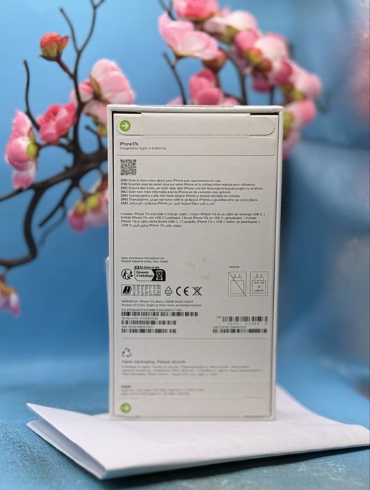 НОВ!!! Apple iPhone 17e, 256 GB, 5G, Black +  адаптер Apple