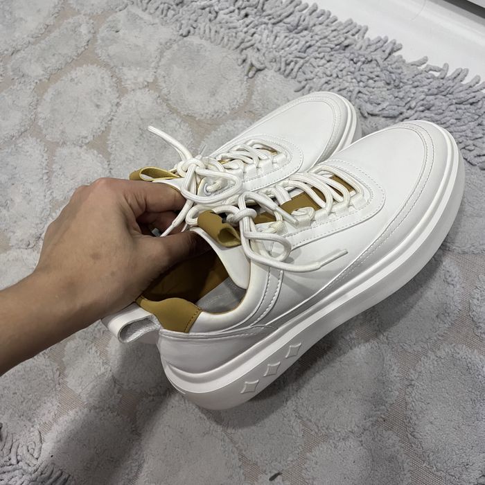 Мужские кроссовки