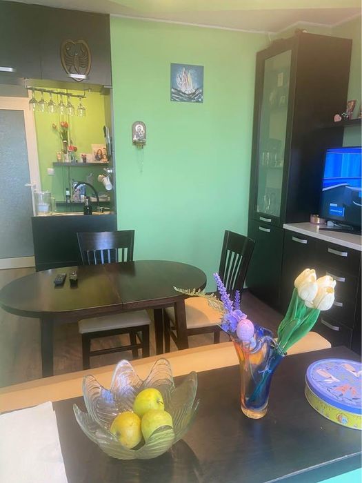 Дава се под наем Тристаен апартамент в София, Връбница 1 - 96 кв.м за 649 € - Снимка #2