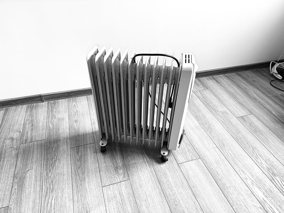 Маслен радиатор Delonghi