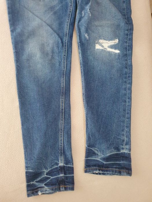 Дънки Zara с кръпки