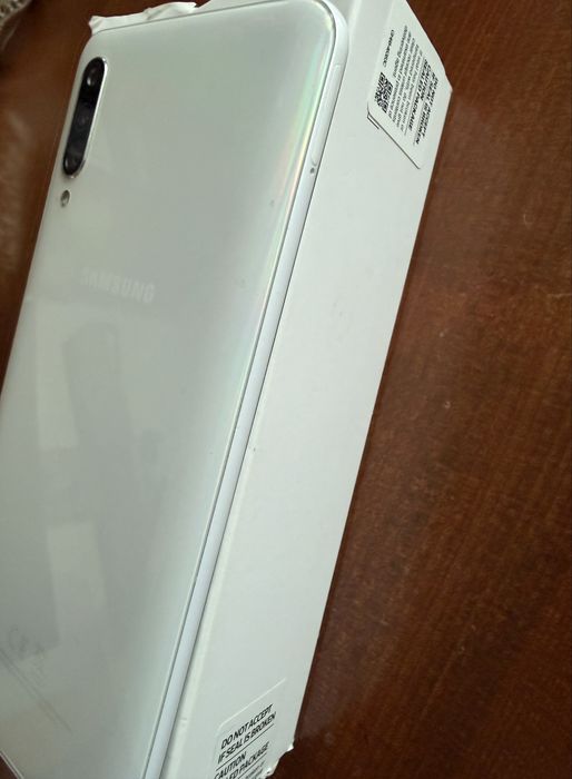 Samsung A30S.
