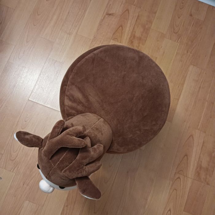 Vând taburet (ren) cu husa detasabila nefolosit de copil