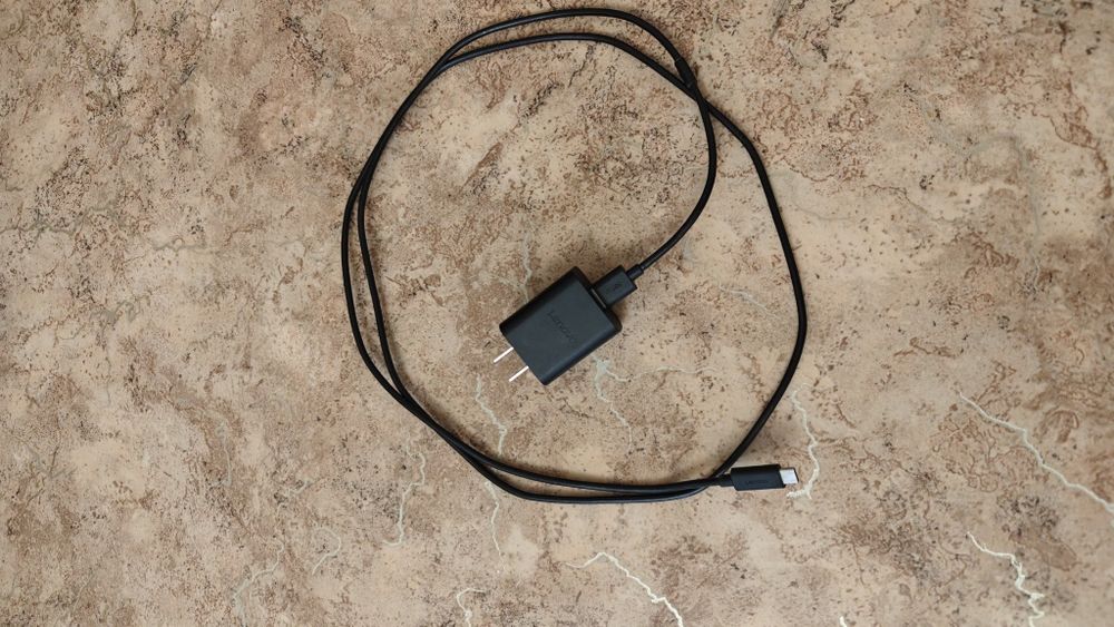 Продам планшет Lenovo j-716f