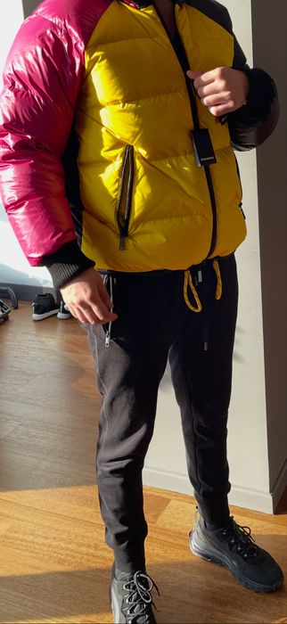 Ново Оригинално яке DSQUARED2 IT52