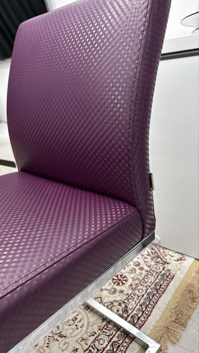 Продам два стула