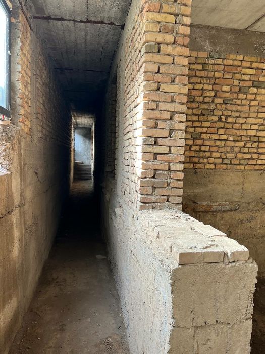 Oltin tepa mahallasida uy sotiladi. Yaxshi mahalla