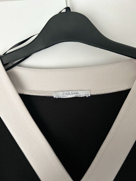 Vand rochie Zara